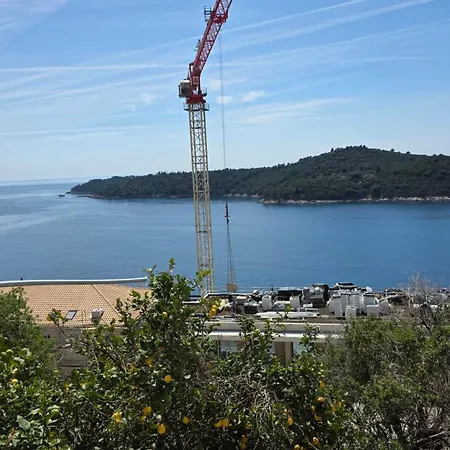 Nik 1 The Views Apartamento